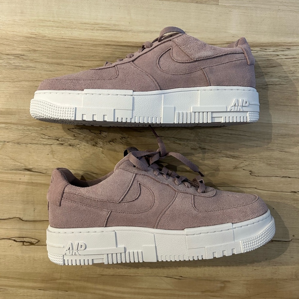Nike Air Force 1 AF1 Low Pixel Plum Fog Purple White DQ5570-501 Women’s Sz: 12 - Picture 4 of 8